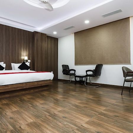 Collection O 30049 Beta Plaza Hotel Greater Noida Exterior photo