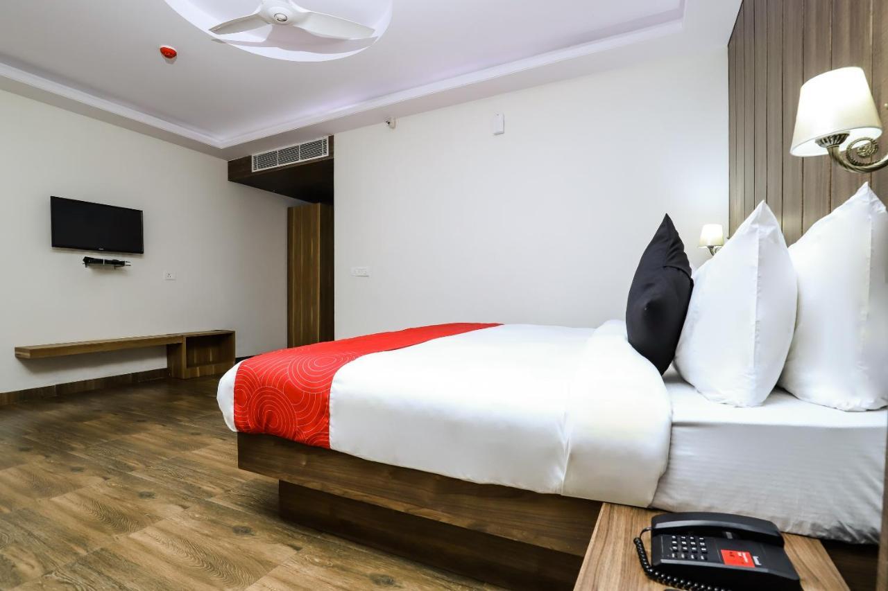 Collection O 30049 Beta Plaza Hotel Greater Noida Exterior photo